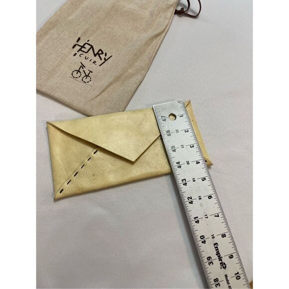 Henry cuir pouch Embroidery of a dog and a palm tree leather - Picture 3 of 8